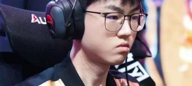 MK体育-包含浓眉哥新星势不可挡表现惊艳，DWG未来可期！的词条